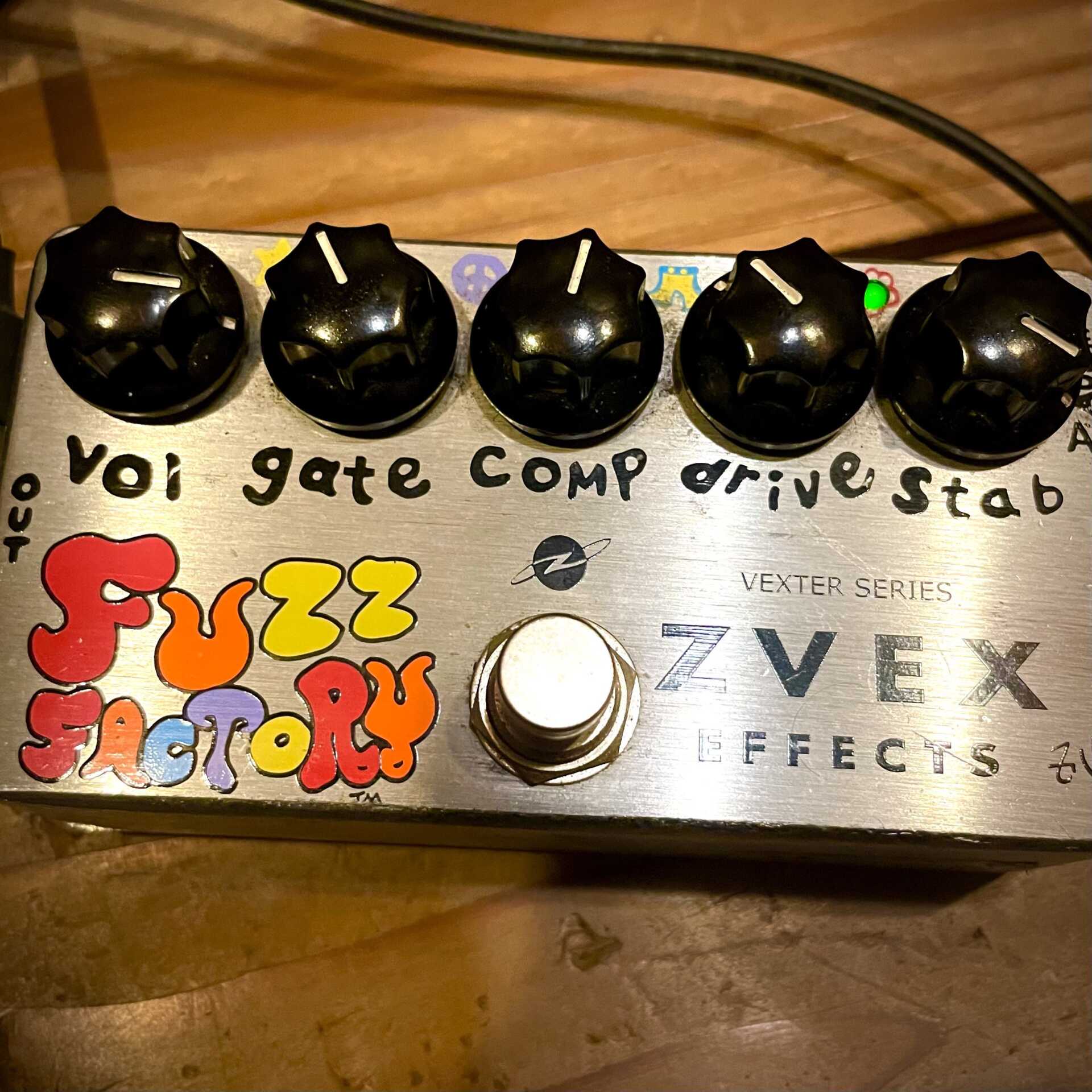 Z.VEX FUZZ Factory – ファズファクの接続順について考える。 | ギター 